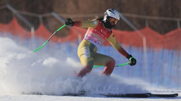 太阳城娱乐下载 “2025—2026赛季全国高山滑雪锦标赛于内蒙古激情开赛”